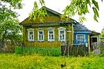 Продаю дом в 270 км от Москвы, под ПМЖ, в небольшом городе.